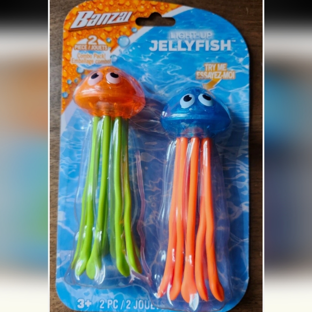 FUN BANZAI Light-up Jellyfish BNIP Diving Toy Learning Toy 2 Pack